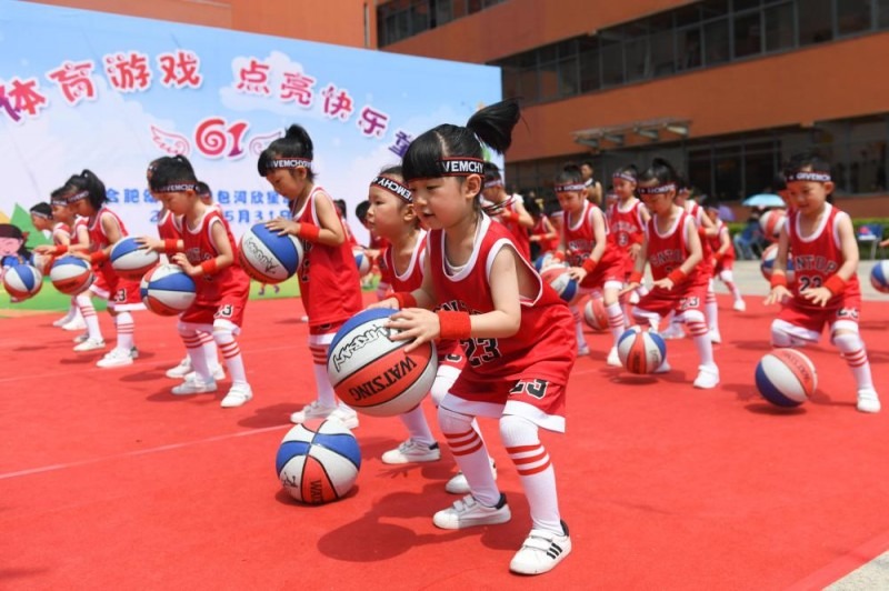 大谷翔平在 2018 年首次击出 449 英尺超远轰，让全美专家开始正视二刀流的可行性